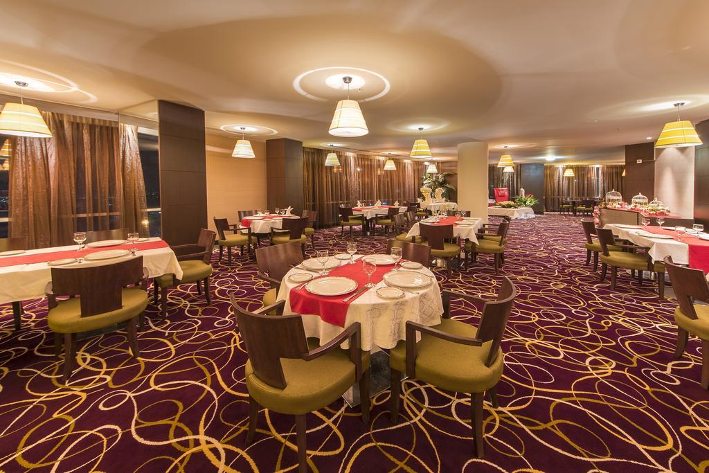 Hotel Grand Swiss Arbil Exterior foto